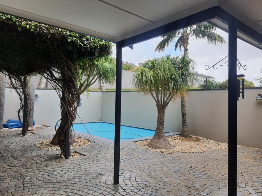 To Let 3 Bedroom Property for Rent in Oude Westhof Western Cape